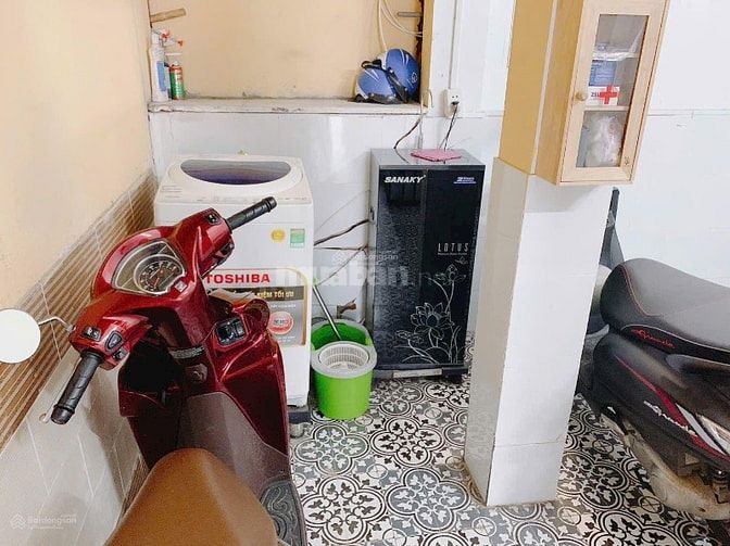 Bán CHDV ngay chợ Vườn Lài, đang có dòng tiền ổn định