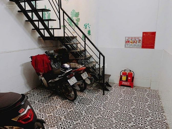 Bán CHDV ngay chợ Vườn Lài, đang có dòng tiền ổn định