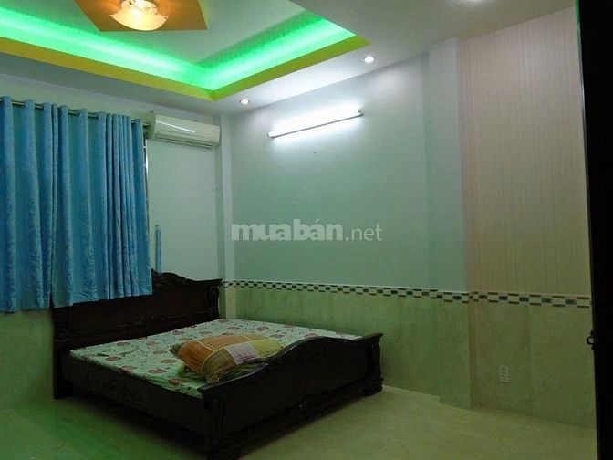 CHO THUÊ NHÀ MẶT TIỀN 4 TẦNG GẦN SÂN VẬN ĐỘNG QUẬN 8