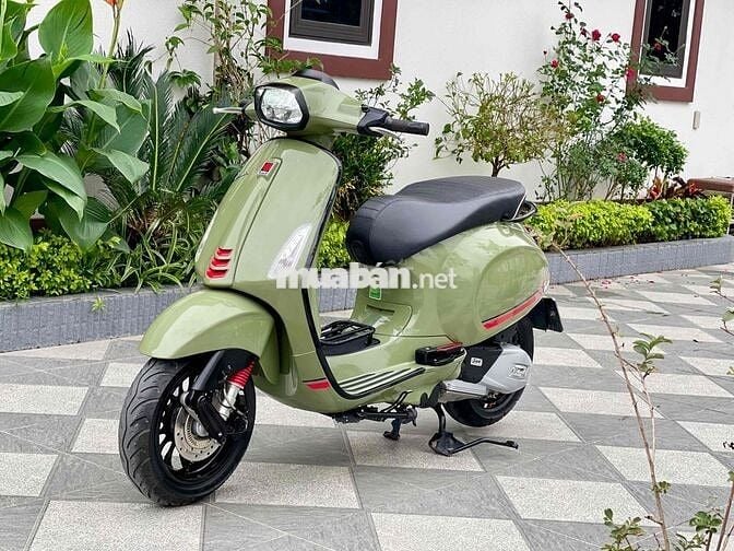 Piaggio Vespa Sprint 2024 Xanh rêu 4000km