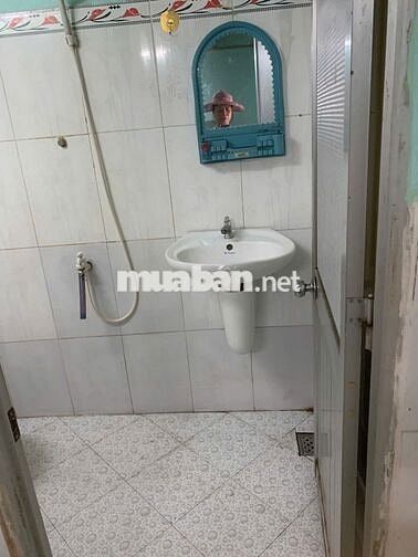 Phòng trọ sinh viên_giá rẻ_an ninh_Giờ tự do_metro_làng đại học