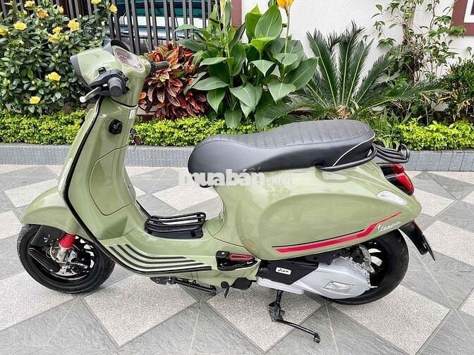 Piaggio Vespa Sprint 2024 Xanh rêu 4000km