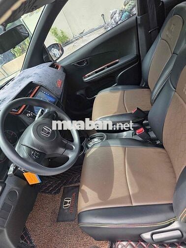 Honda Brio RS Trắng