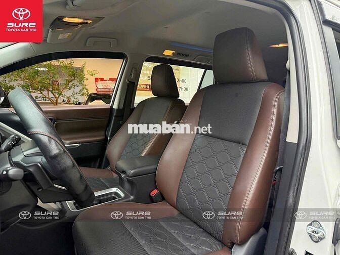 Toyota Innova Cross 2024 CVT 15.000 km siêu mới