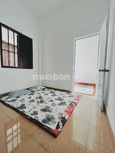 Cho thuê 21p khách sạn mặt tiền QL 22 cách Hufflit 100m