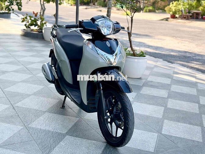 Honda SH Mode 2017 Xám xi măng