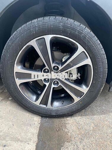 Chevrolet Captiva 2016 2.4 Trắng