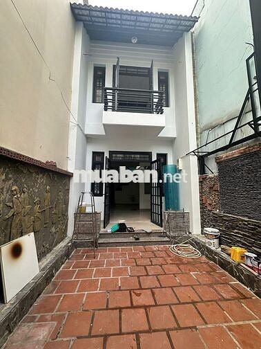 Nhà nguyên căn 4x20 1 lầu đúc 3PN mới gần AEON