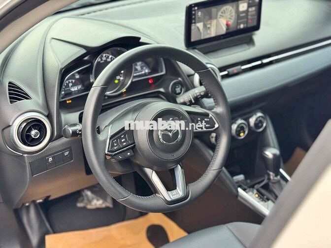 Mazda 2 Hatchback 2023 Trắng 40000 km