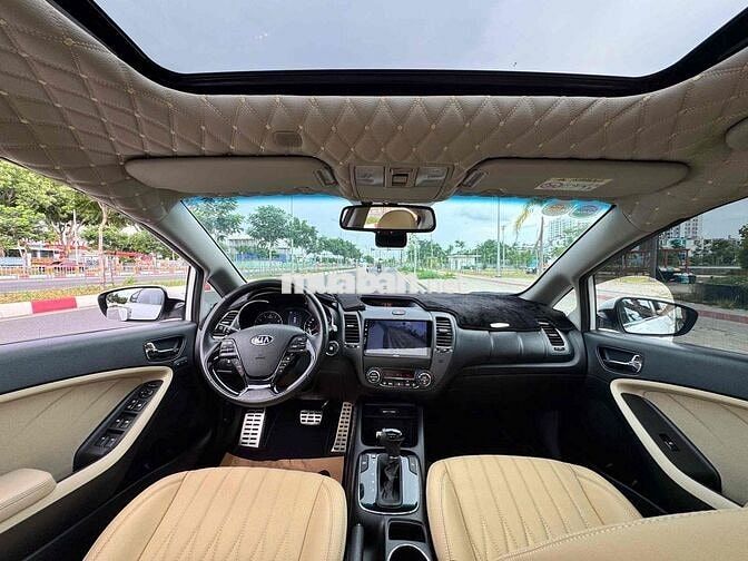 Kia Cerato 2017 2.0AT 90000 km Trắng