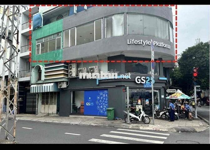 CẦN PASS LẠI MẶT BẰNG TẦNG 2 RỘNG 120m2 (nail spa, shop hoa, studio..)