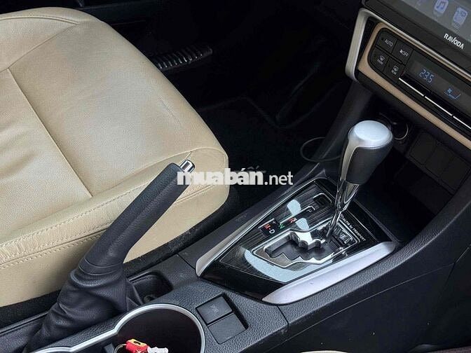 Toyota Altis 1.8E 2020
