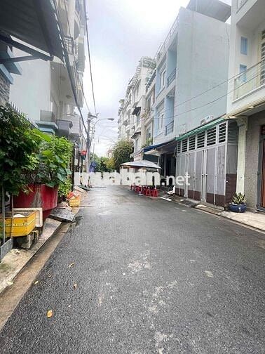 Nhà nguyên căn MTNB p. Tân Sơn Nhì 5x13 1 lầu