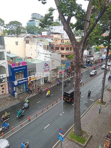 NHÀ MẶT TIỀN Nguyễn Thị MINH KHAI QUẬN 3,SÁT Ngã TƯ CMT8-NTMK NGAY Q1