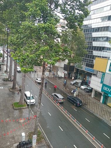 NHÀ MẶT TIỀN Nguyễn Thị MINH KHAI QUẬN 3,SÁT Ngã TƯ CMT8-NTMK NGAY Q1