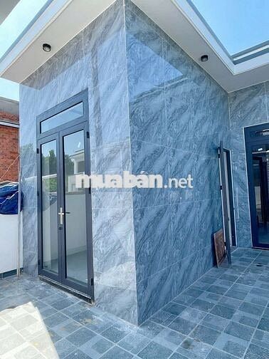 Nhà C4 Khu Dân Cư Long Chiến Bao Đẹp Sang Thoáng