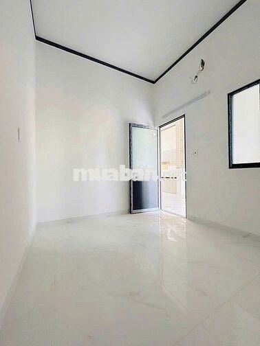 Nhà C4 Khu Dân Cư Long Chiến Bao Đẹp Sang Thoáng