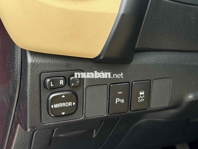 Toyota Altis 1.8E 2020
