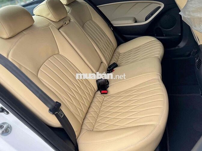 Kia Cerato 2017 2.0AT 90000 km Trắng