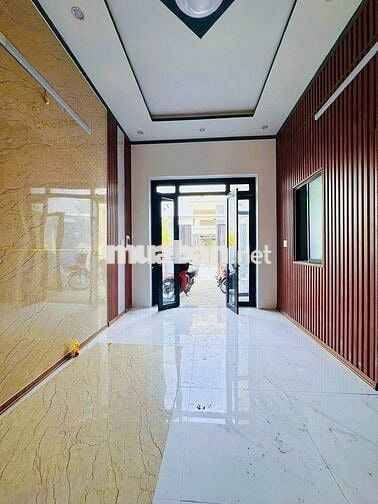 Nhà C4 Khu Dân Cư Long Chiến Bao Đẹp Sang Thoáng