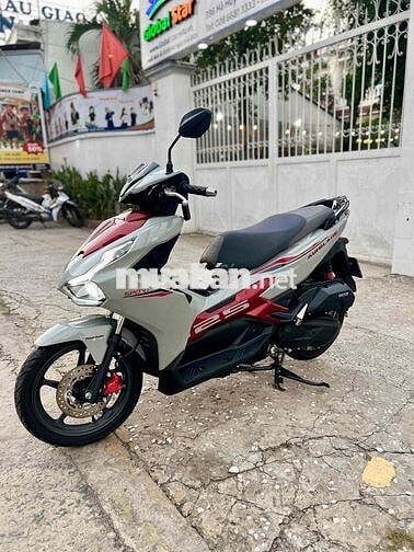 Honda Airblade 125 2024 Xám xi măng 4 val