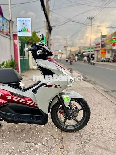 Honda Airblade 125 2024 Xám xi măng 4 val