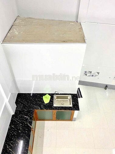 NHÀ HẼM 1/ quang trung cách chợ hoc mon 30m . MỚI ĐẸP