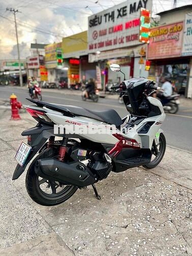 Honda Airblade 125 2024 Xám xi măng 4 val