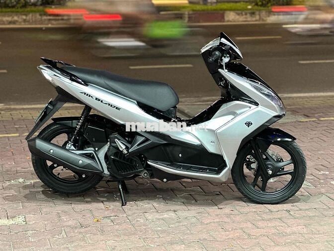 * Airblade 125 2015 Bạc dọn mới 100% - 9 chủ ký