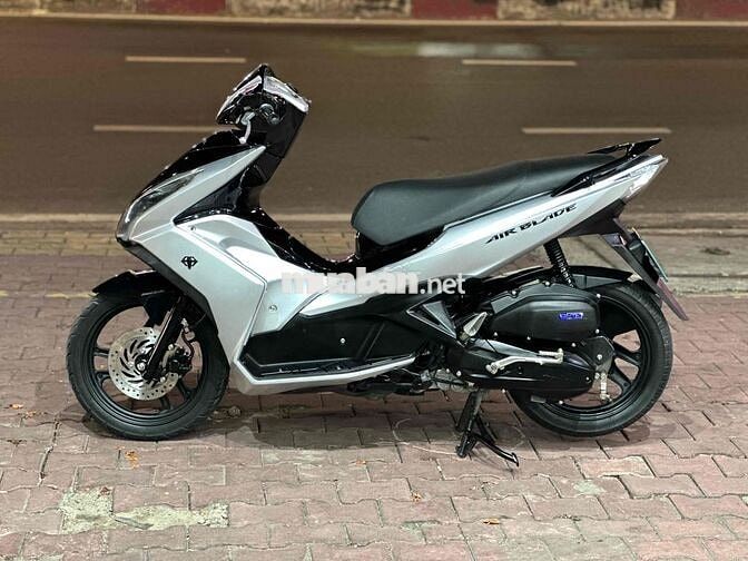 * Airblade 125 2015 Bạc dọn mới 100% - 9 chủ ký