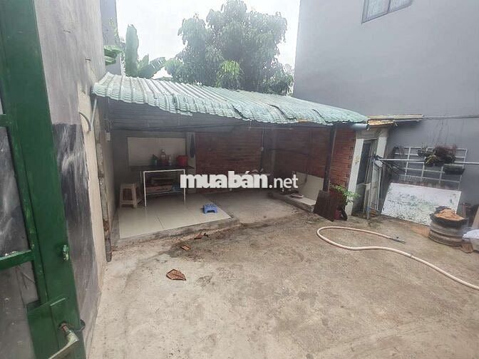 Phòng trọ rộng rãi có sân vườn 1tr7