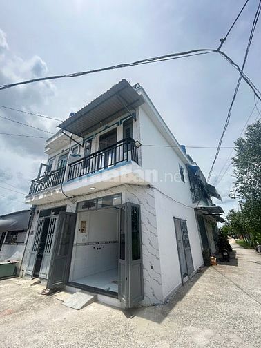 BÁN NHÀ GẦN HÓC MÔN ĐƯỜNG XE HƠI SÁT CHỢ - GIÁ CHỐT 8XX TRẢ TRƯỚC 690