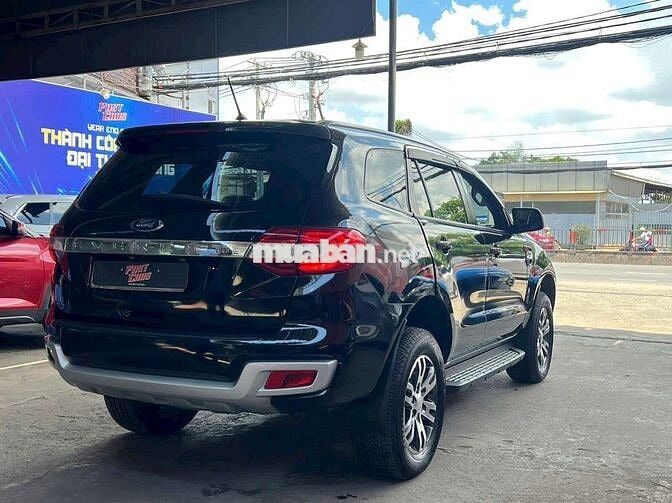 Ford Everest 2019 Trend 2.0L máy dầu, màu đen,7v5