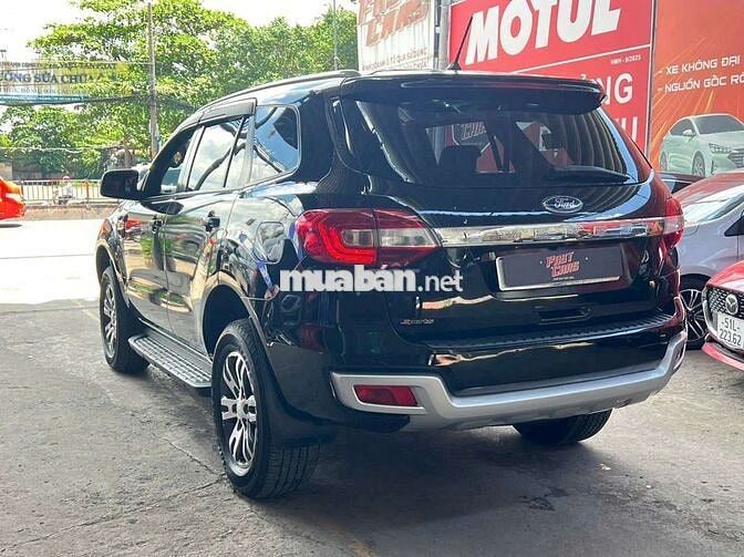 Ford Everest 2019 Trend 2.0L máy dầu, màu đen,7v5