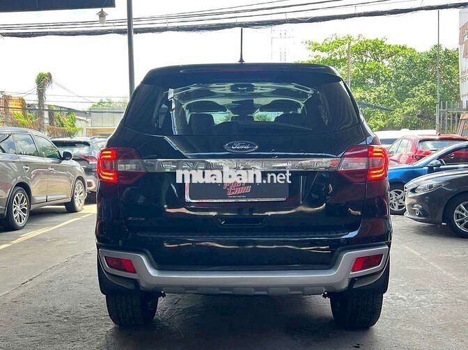 Ford Everest 2019 Trend 2.0L máy dầu, màu đen,7v5
