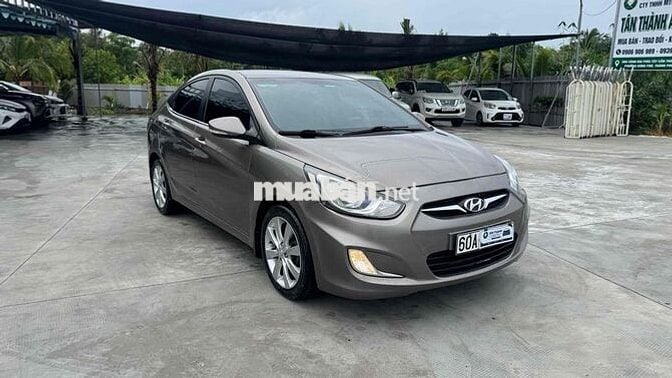 Hyundai Accent 2012 1.4 MT - 142000 km