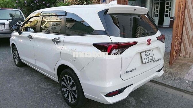 Xe GĐ Toyota avanza 2023 số tự động