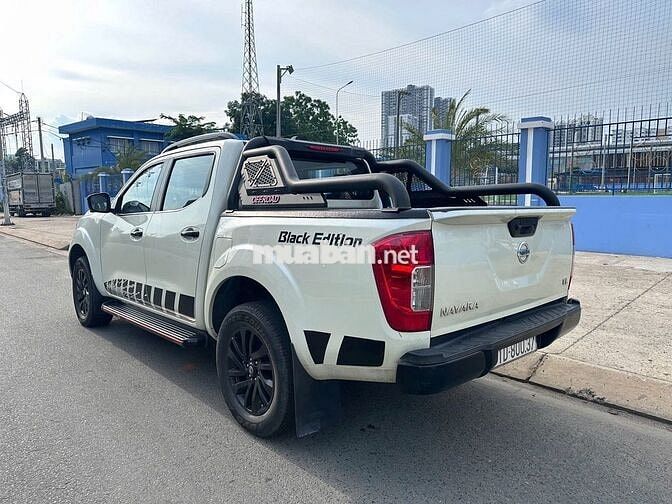 Nissan Navara VL 2019 Trắng 33.000km