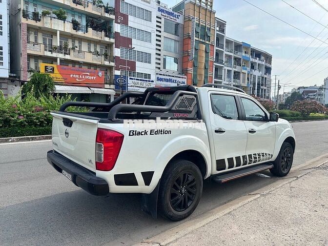 Nissan Navara VL 2019 Trắng 33.000km
