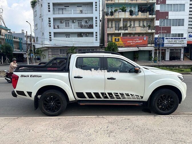 Nissan Navara VL 2019 Trắng 33.000km