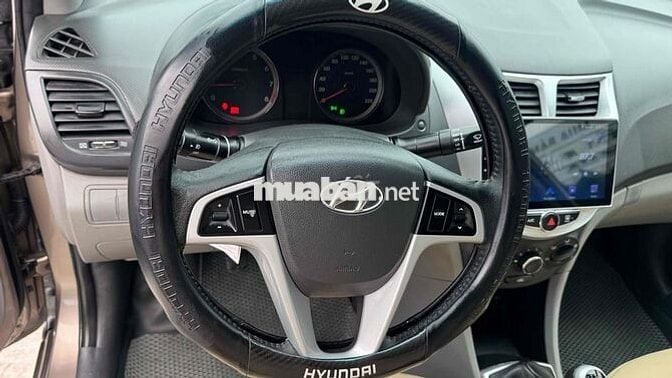 Hyundai Accent 2012 1.4 MT - 142000 km