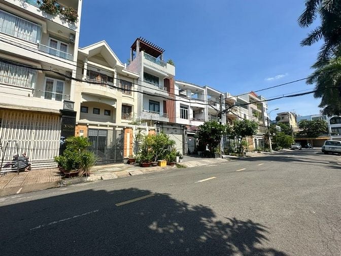 BÁN NHÀ KHU TÊN LỬA, MT ĐƯỜNG SỐ 26, DT 6 X 20M, 3.5 TẤM, 15.3 TỶ. 
