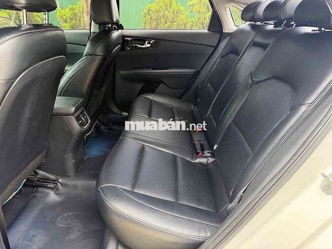 Kia Cerato 2019 Trắng Số sàn