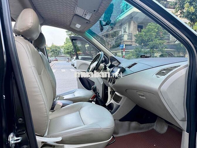 Mitsubishi Zinger GLS 2.4 MT 2009