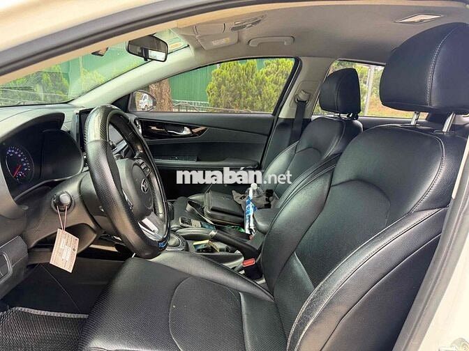 Kia Cerato 2019 Trắng Số sàn