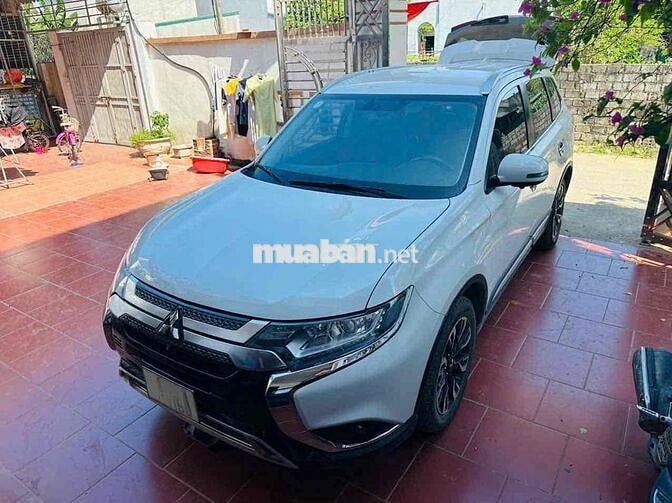 Mitsubishi Outlander CVT 2021 chạy 80.000km