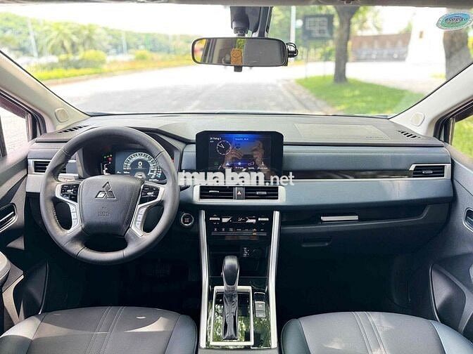Mitsubishi Xpander Cross 2025 Trắng