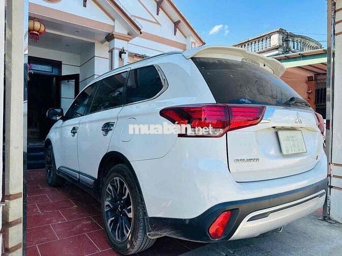 Mitsubishi Outlander CVT 2021 chạy 80.000km