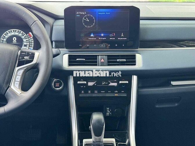 Mitsubishi Xpander Cross 2025 Trắng