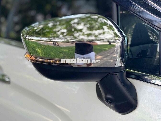 Mitsubishi Xpander Cross 2025 Trắng